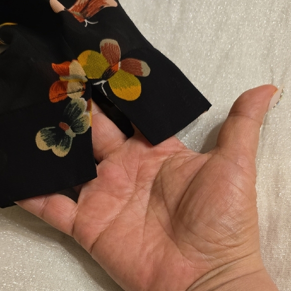 MORGAN COLE Black and Orange 3/4 Sleeve Silk Blouse - Picture 11 of 12